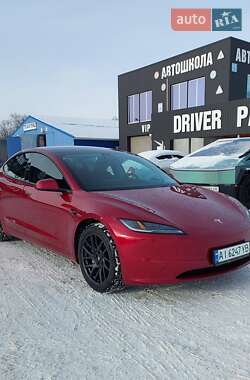 Седан Tesla Model 3 2024 в Барышевке