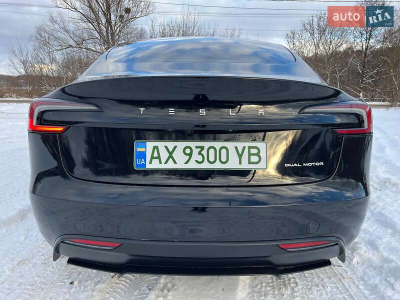 Седан Tesla Model 3 2025 в Харькове
