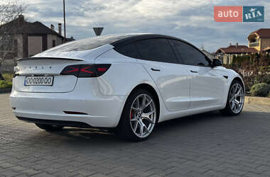 Седан Tesla Model 3 2018 в Одессе
