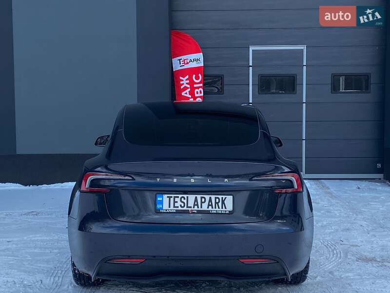 Седан Tesla Model 3 2024 в Киеве