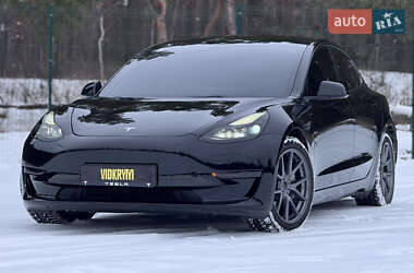 Седан Tesla Model 3 2022 в Києві