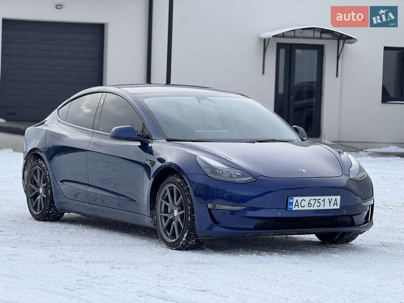 Седан Tesla Model 3 2022 в Луцьку фото 3 Седан Tesla Model 3 2022 в Луцьку