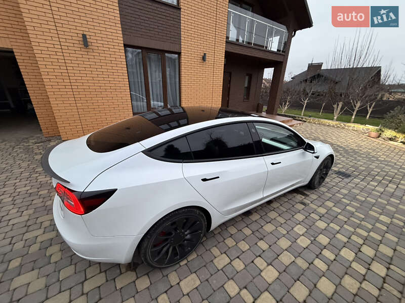 Седан Tesla Model 3 2022 в Хмельницькому