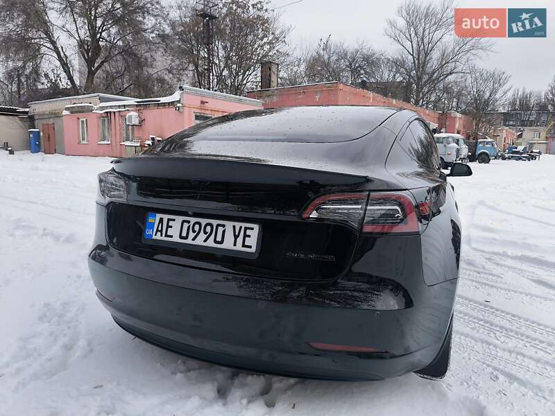 Седан Tesla Model 3 2018 в Днепре