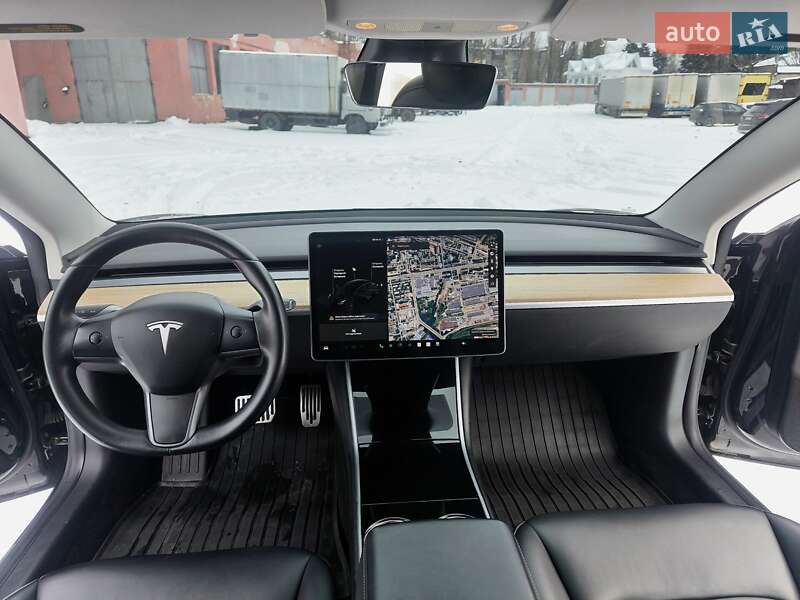 Седан Tesla Model 3 2018 в Днепре