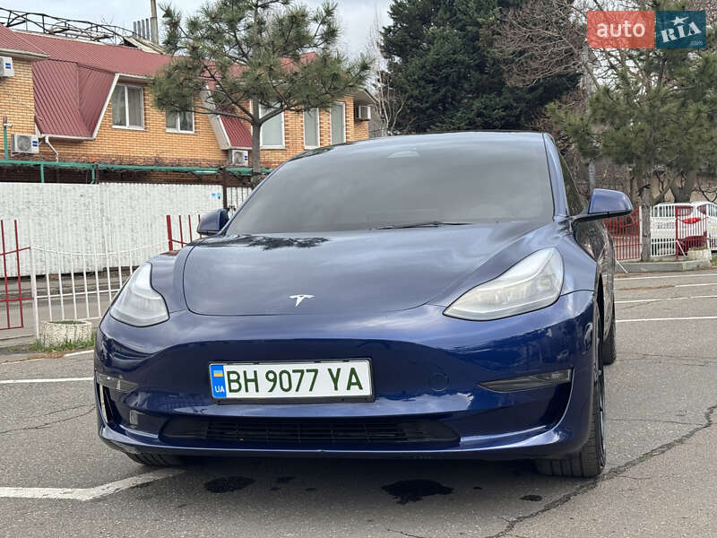 Седан Tesla Model 3 2022 в Одесі