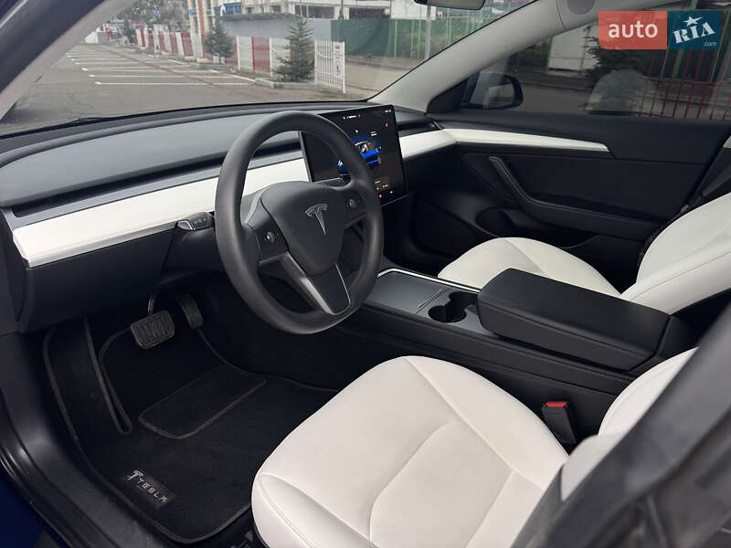 Седан Tesla Model 3 2022 в Одесі