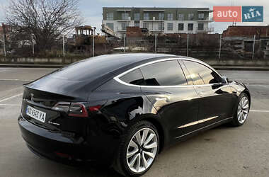 Седан Tesla Model 3 2020 в Ужгороде