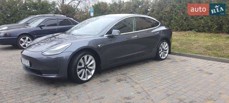 Седан Tesla Model 3 2019 в Львові фото 5 Седан Tesla Model 3 2019 в Львові