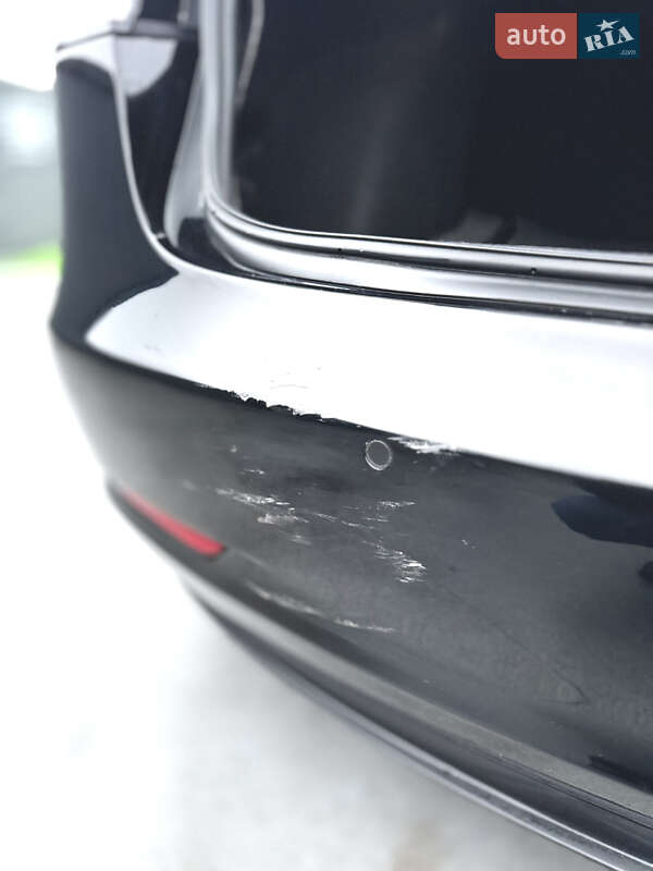 Седан Tesla Model 3 2018 в Ірпені