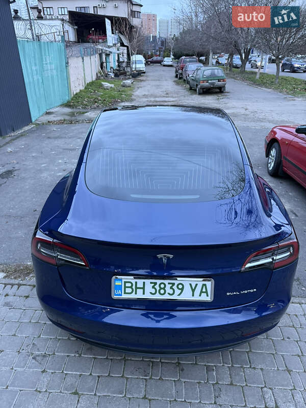 Седан Tesla Model 3 2020 в Одессе