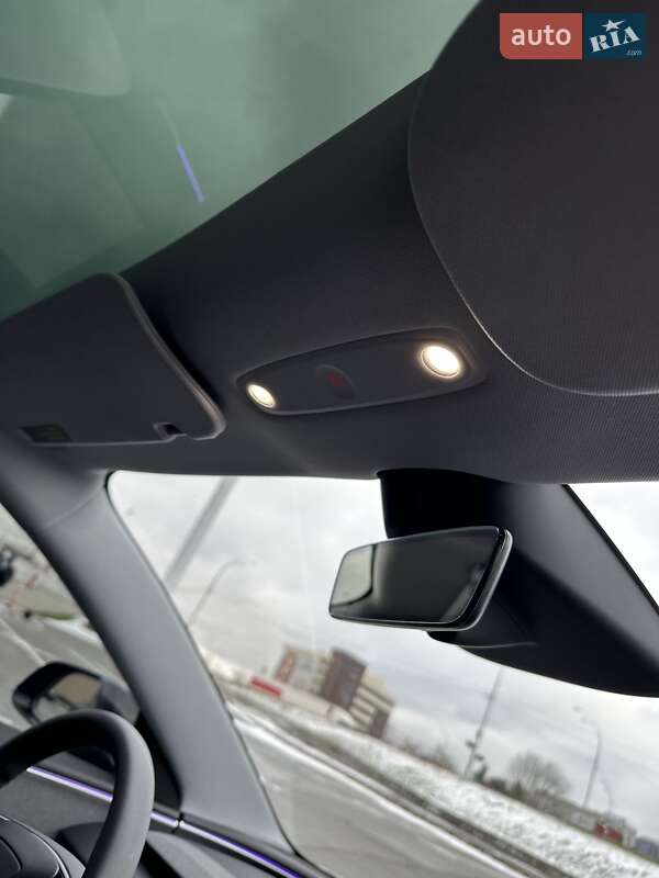 Седан Tesla Model 3 2025 в Киеве