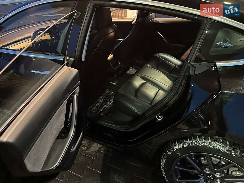 Седан Tesla Model 3 2018 в Києві фото 15 Седан Tesla Model 3 2018 в Києві