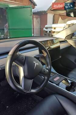 Седан Tesla Model 3 2019 в Житомире