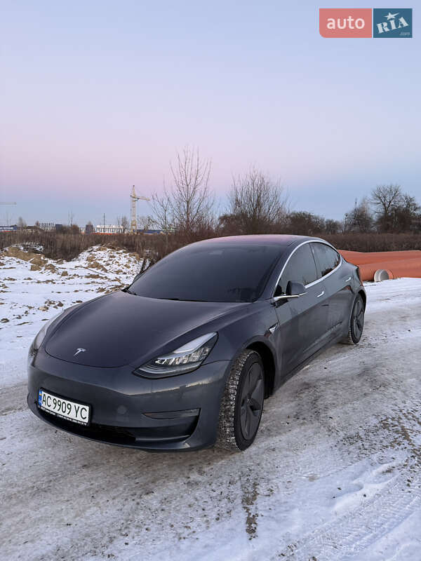Седан Tesla Model 3 2018 в Луцьку фото 2 Седан Tesla Model 3 2018 в Луцьку