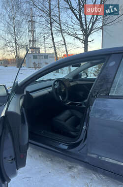 Седан Tesla Model 3 2023 в Львове