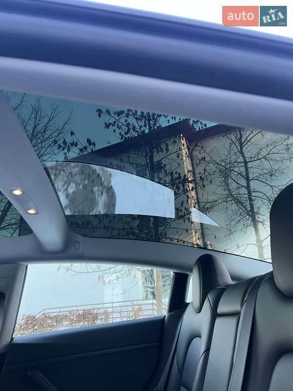 Седан Tesla Model 3 2023 в Львові фото 23 Седан Tesla Model 3 2023 в Львові