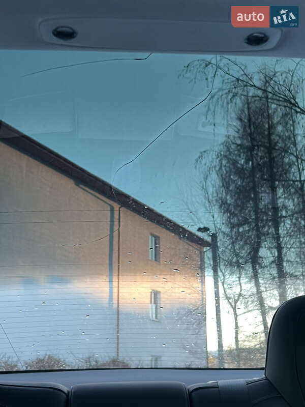 Седан Tesla Model 3 2023 в Львові фото 36 Седан Tesla Model 3 2023 в Львові