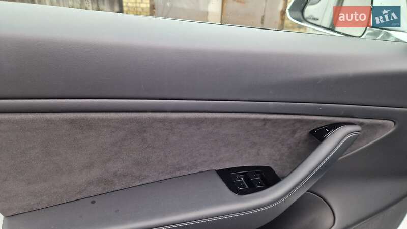 Седан Tesla Model 3 2020 в Києві фото 21 Седан Tesla Model 3 2020 в Києві