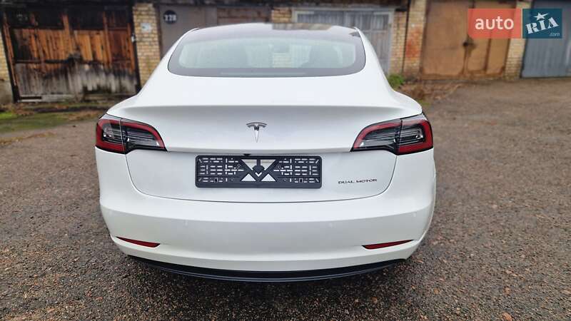 Седан Tesla Model 3 2020 в Києві фото 8 Седан Tesla Model 3 2020 в Києві