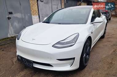Седан Tesla Model 3 2020 в Києві