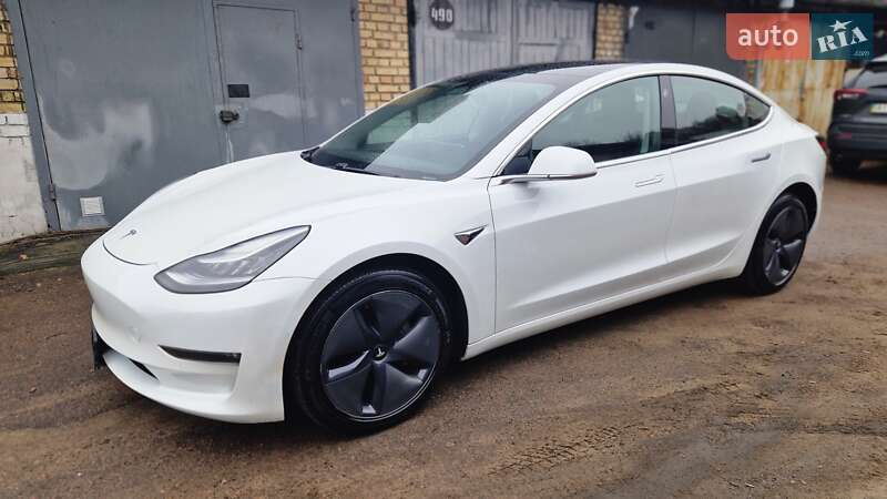 Седан Tesla Model 3 2020 в Києві фото 35 Седан Tesla Model 3 2020 в Києві