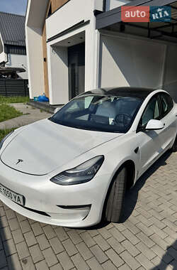 Седан Tesla Model 3 2019 в Києві