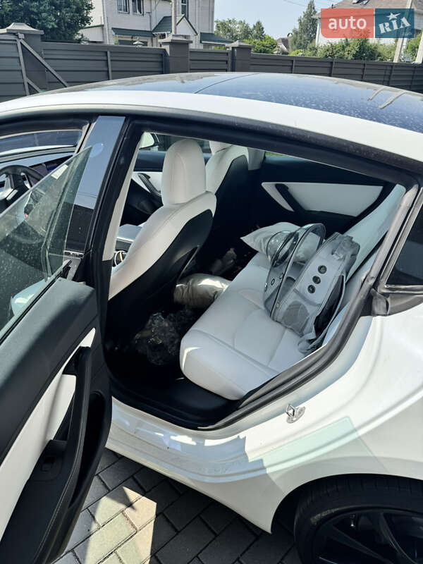 Седан Tesla Model 3 2019 в Києві фото 11 Седан Tesla Model 3 2019 в Києві