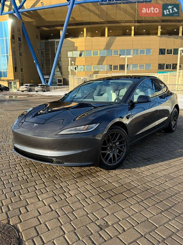 Седан Tesla Model 3 2025 в Харкові фото 3 Седан Tesla Model 3 2025 в Харкові