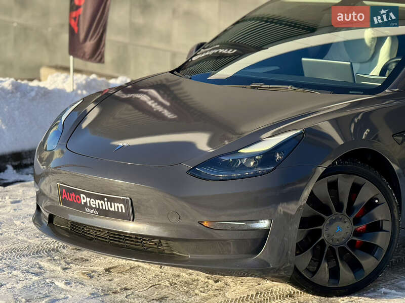 Седан Tesla Model 3 2022 в Харькове