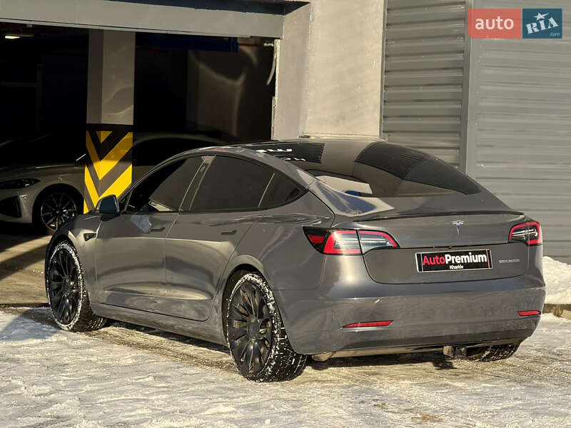 Седан Tesla Model 3 2022 в Харькове