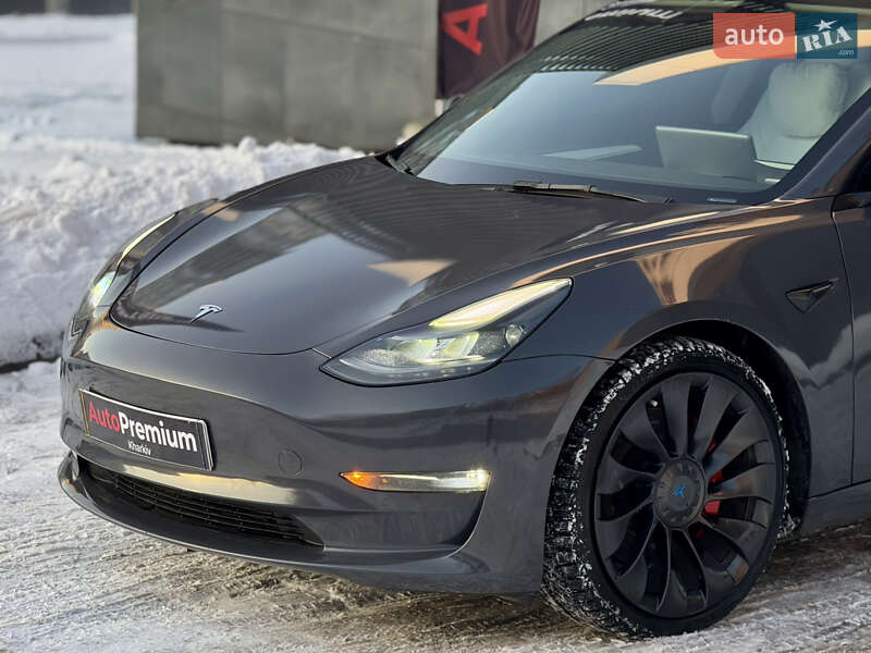Седан Tesla Model 3 2022 в Харькове