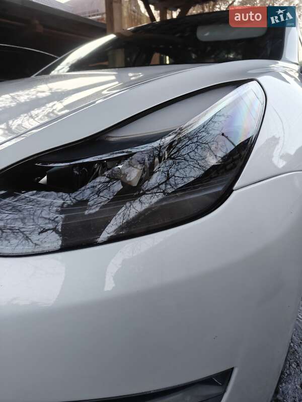 Седан Tesla Model 3 2023 в Киеве фото 10 Седан Tesla Model 3 2023 в Киеве