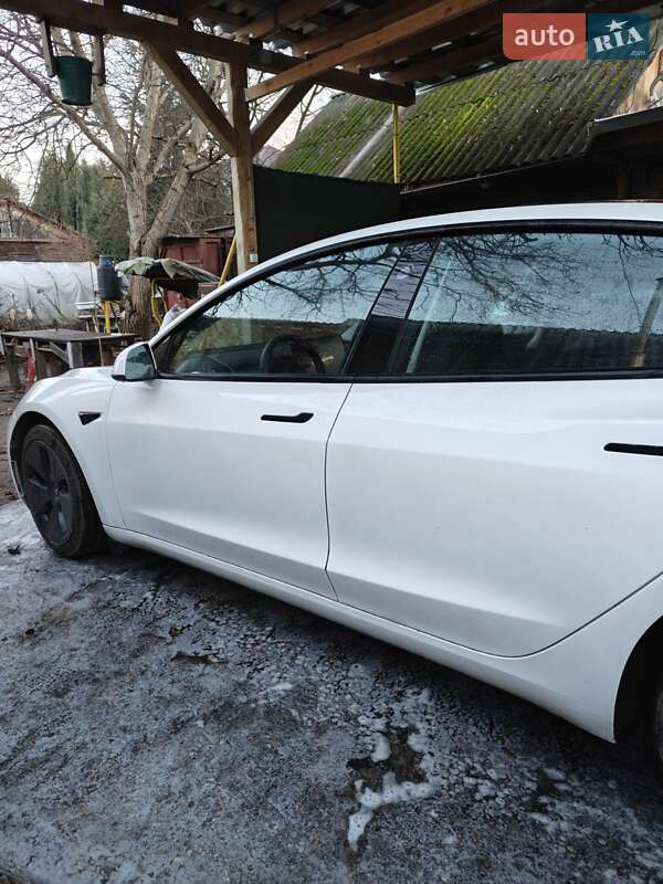 Седан Tesla Model 3 2023 в Киеве фото 2 Седан Tesla Model 3 2023 в Киеве