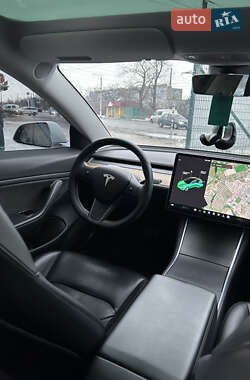 Седан Tesla Model 3 2020 в Кропивницком