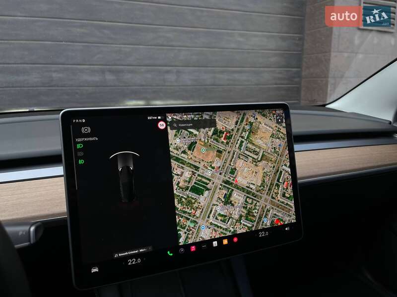 Седан Tesla Model 3 2021 в Николаеве