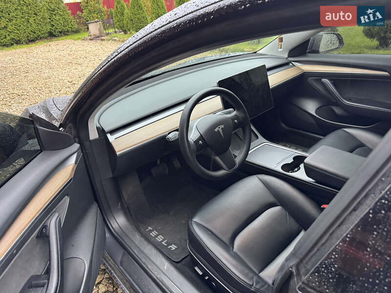 Седан Tesla Model 3 2022 в Ходорове