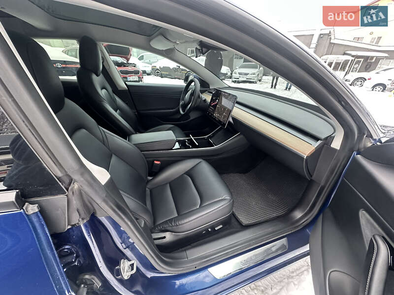 Седан Tesla Model 3 2020 в Львове фото 19 Седан Tesla Model 3 2020 в Львове