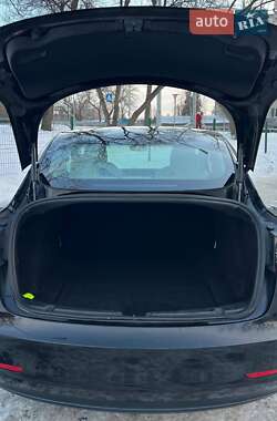 Седан Tesla Model 3 2019 в Киеве