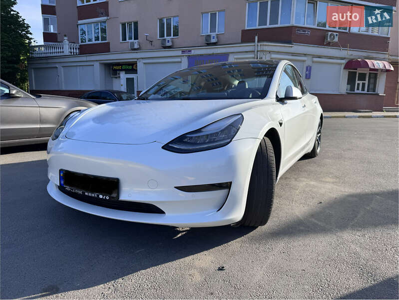 Седан Tesla Model 3 2020 в Боярке