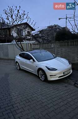 Седан Tesla Model 3 2019 в Ивано-Франковске