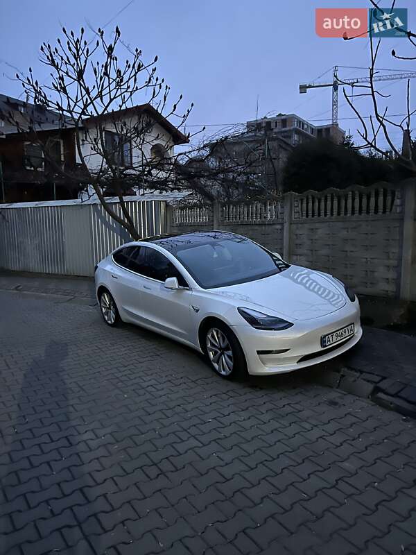 Седан Tesla Model 3 2019 в Івано-Франківську фото Седан Tesla Model 3 2019 в Івано-Франківську