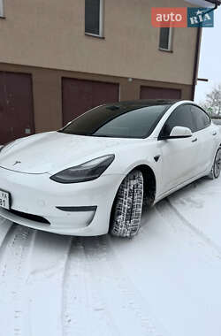 Седан Tesla Model 3 2021 в Івано-Франківську