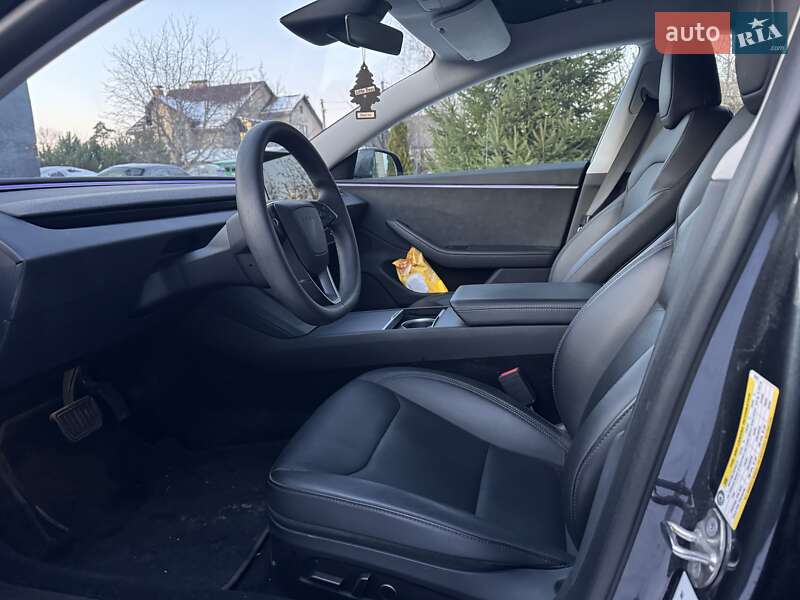 Седан Tesla Model 3 2024 в Киеве
