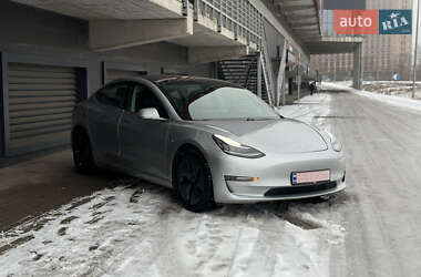 Седан Tesla Model 3 2018 в Киеве