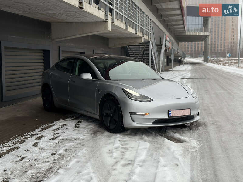 Tesla Model 3 2018