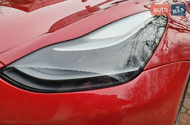 Седан Tesla Model 3 2022 в Ивано-Франковске