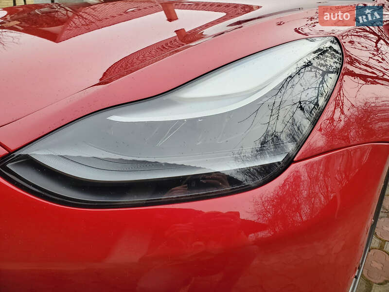 Седан Tesla Model 3 2022 в Ивано-Франковске