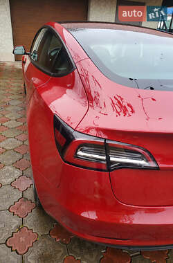Седан Tesla Model 3 2022 в Ивано-Франковске
