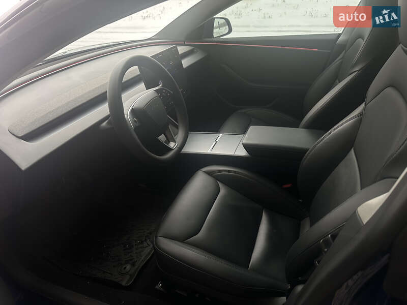 Седан Tesla Model 3 2024 в Києві фото 10 Седан Tesla Model 3 2024 в Києві